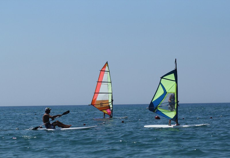 Deportes Acuaticos en Playa Esmeralda